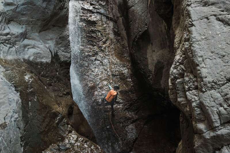 Heart Creek Canyoning tour - Beginner friendly - Near Banff - The upper canyon and the 20-minute break