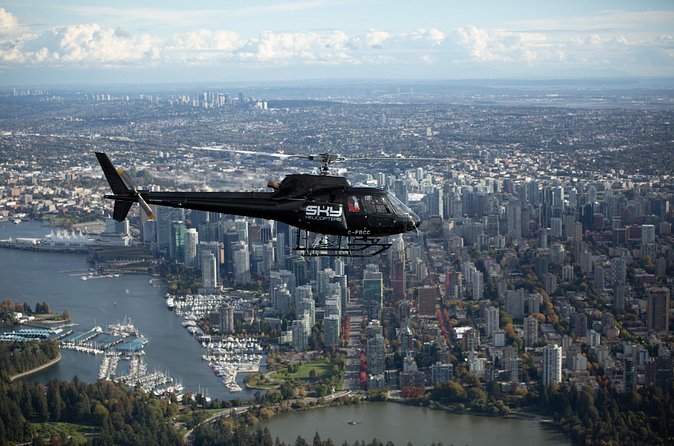 Helicopter Tour of Vancouver City (Depart SKY Hangar) - Stanley Park and the waterfront