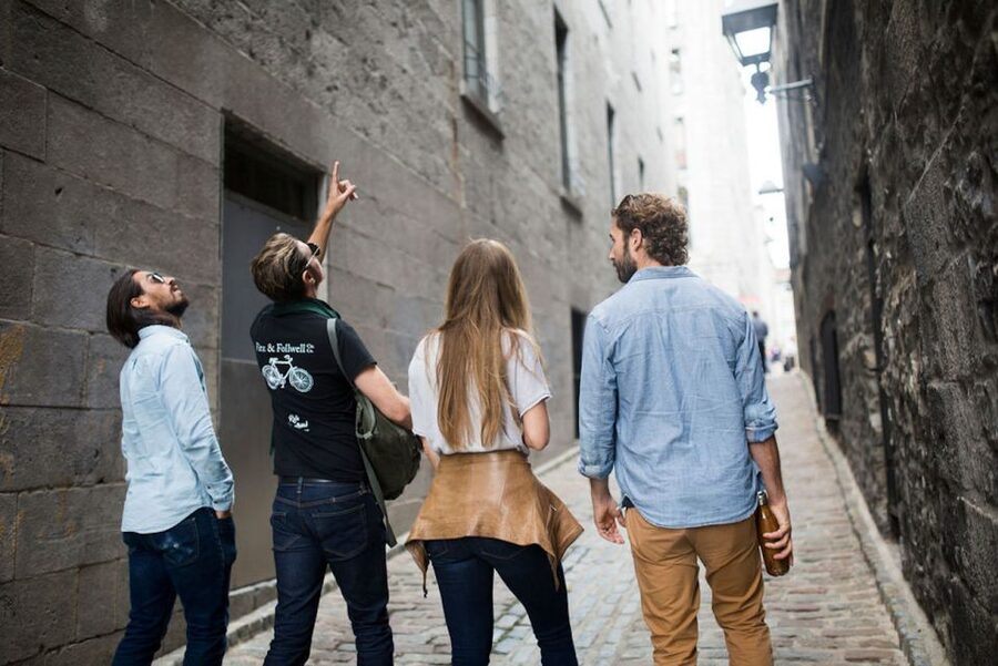 Highlights & Hidden Gems of Old Montreal guided walking tour - Who should book this walk?
