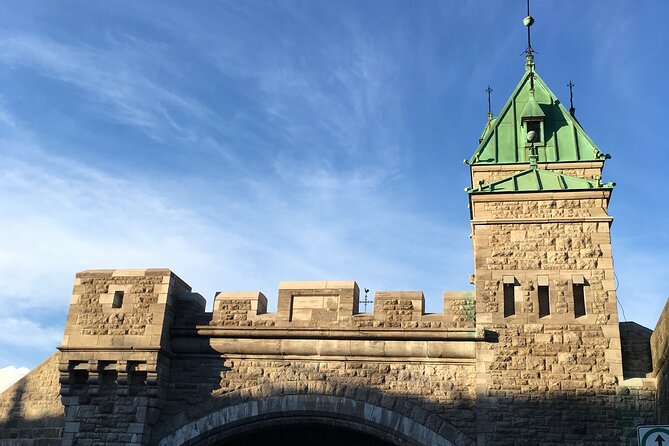 Historic District of Old Quebec walking tour (3h) - From the fresco to Petit Champlain