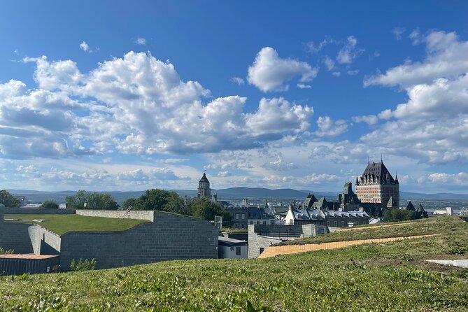 Historic District of Old Quebec walking tour (3h) - Weather, footwear, and the walking effort