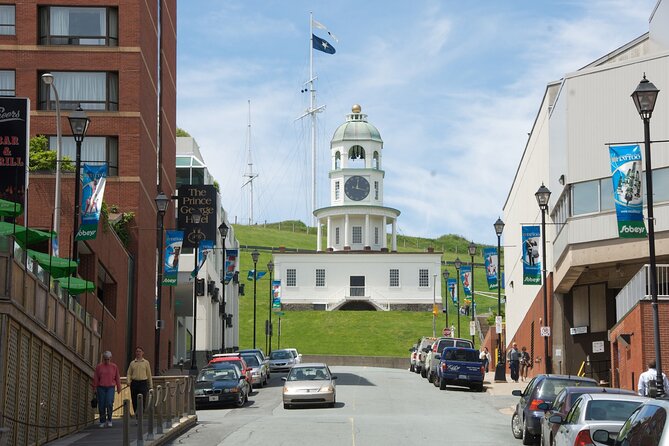 Historic Halifax by Foot - Halifax Public Gardens: a calm opening at 30 minutes