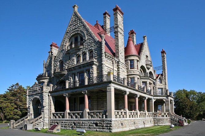 Historical Landmarks Tour of Victoria Grand City and Craigdarroch Castle - Royal British Columbia Museum: a quick introduction to the province