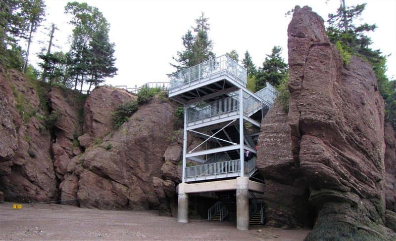 Hopewell Cape: Hopewell Rocks Admission - Follow the trails and lookouts