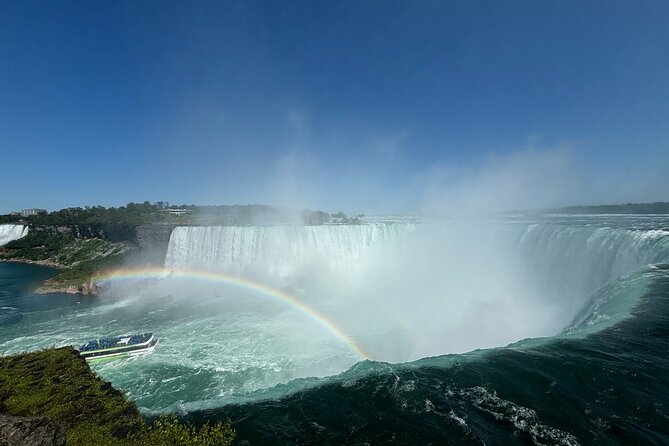 Hornblower Boat and Walking Tour of Niagara Falls - What the small group changes