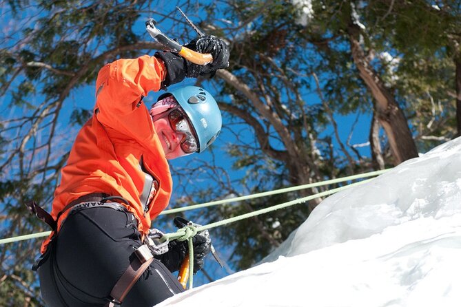 Ice Climbing Initiation in Mont-Tremblant - Finding the Activity Centre at the base of the hill