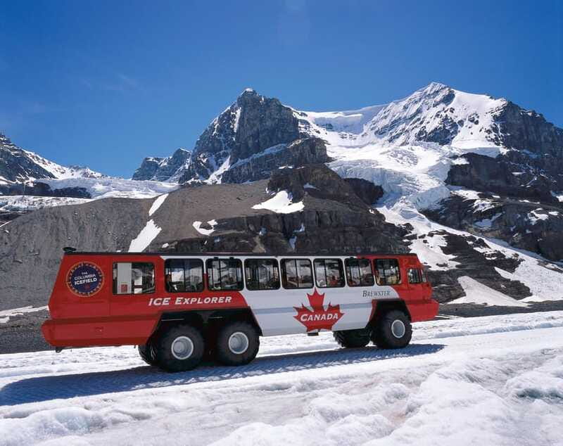 Icefield: Icefield Parkway, Bow Lakes & Peyto Lakes Day Tour - Weather, closures, and what to pack