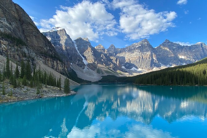 Icefields Pkwy: Lake Louise | Bow | Peyto|Glacier - PRIVATE TOUR - Moraine Lake and its changing turquoise water
