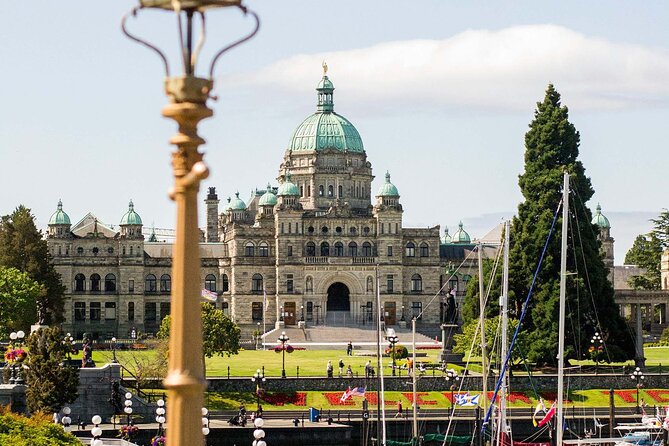 Iconic & Obscure Walking Tour in Victoria - Price, group size, and practical value