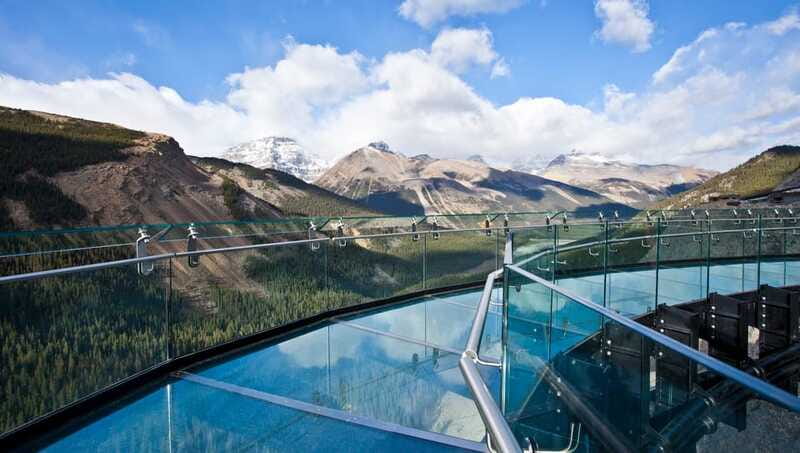 Jasper: Columbia Icefield Skywalk - Weather can make or break the views