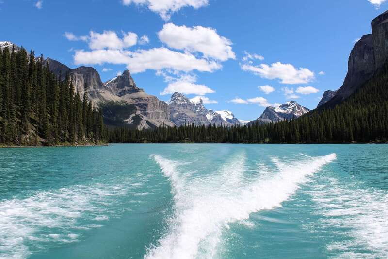 Jasper: Maligne Valley Wildlife & Spirit Island Cruise - Key points to know before booking