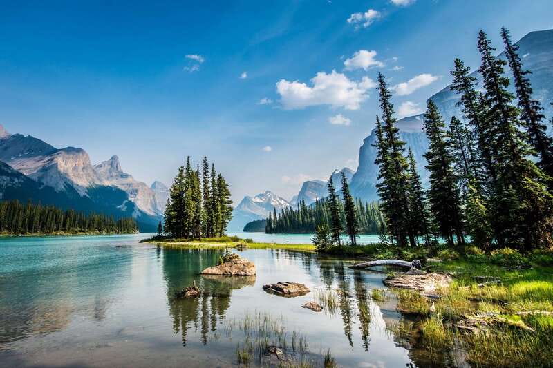 Jasper: Maligne Valley Wildlife & Spirit Island Cruise - Medicine Lake and Canada’s underground river mystery