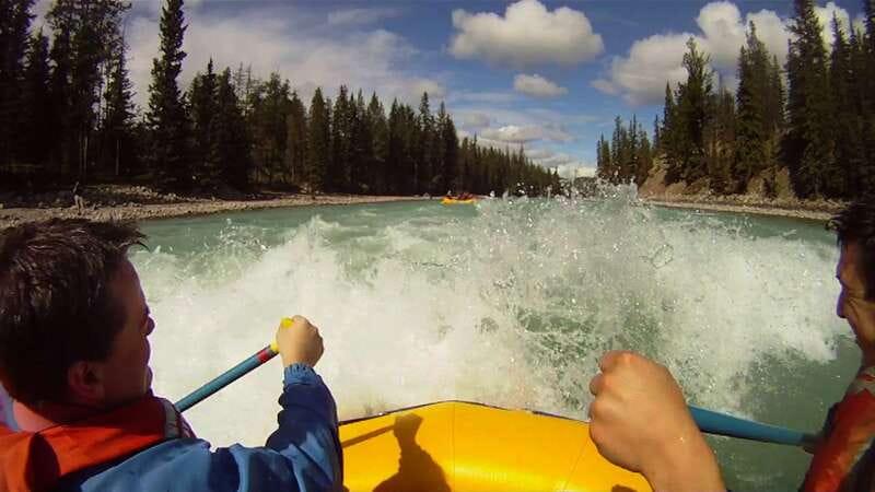 Jasper National Park: 2-Hour Whitewater Rafting - Meeting the buses beside Jasper Home Building Centre