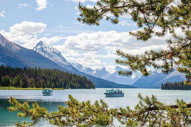 Jasper National Park Tour Maligne Valley, Medicine Lake with Walk - Medicine Lake and Its Vanishing Water