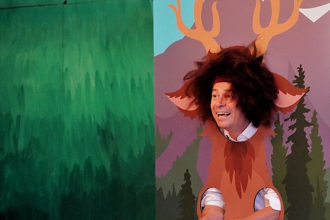 Jasper's Live Theater show - From Jasper with Love - What happens during the 50-minute performance