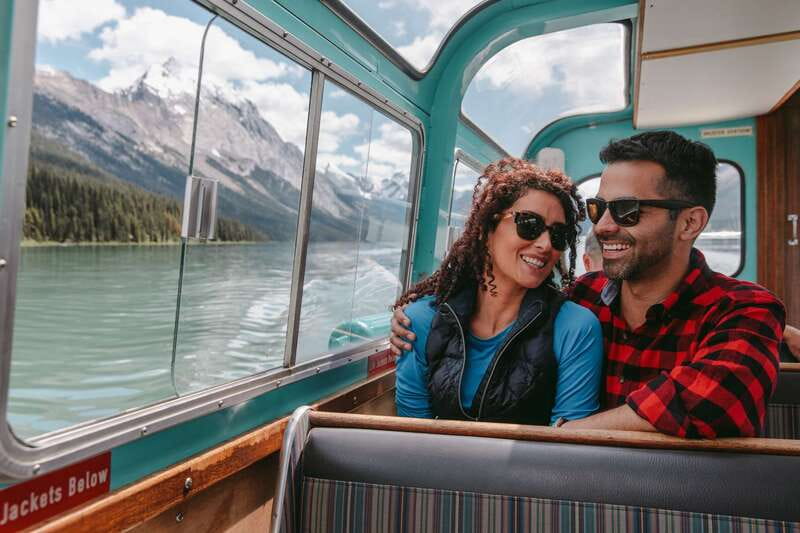 Jasper: Sightseeing Tour with Maligne Lake Cruise - Starting in Jasper townsite