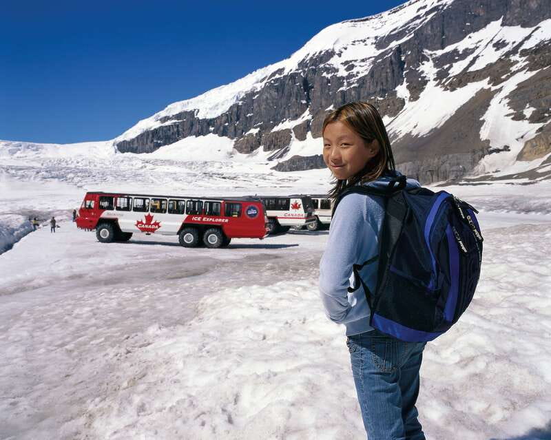Jasper: Transfer to Banff/Lake Louise w/ Columbia Icefields - The Icefields Parkway does most of the talking