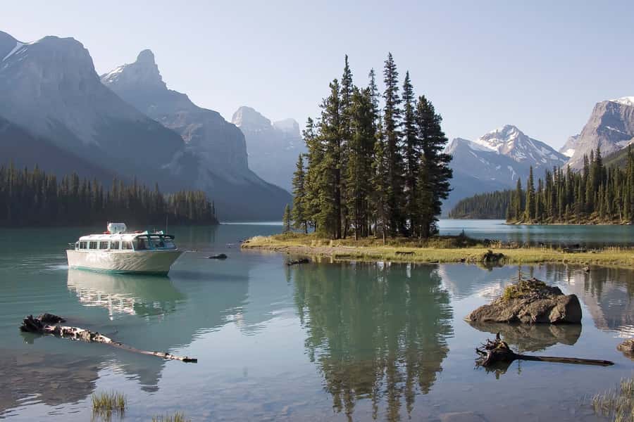 Jasper: Wildlife and Sightseeing Tour with Maligne Cruise - The six-hour route from Jasper