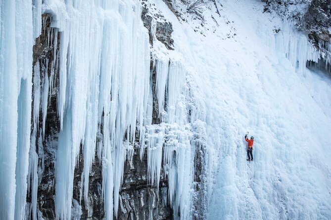 Johnston Canyon Frozen Waterfalls - Small Group Tour - Bow Valley Parkway stops between Banff and Johnston Canyon