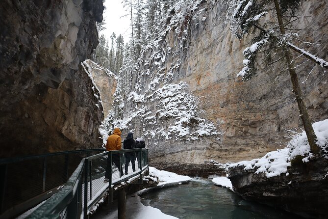 Johnston Canyon, Lake Louise & Banff: Small-Group Day Tour - Banff Avenue gives you two hours to slow down