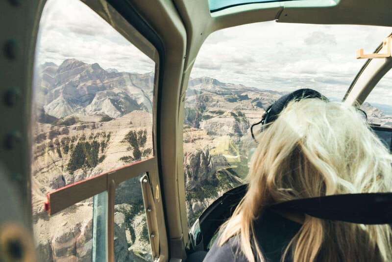 Kananaskis: 30-Minute Heli Tour of Minnewanka Lake and Banff - Starting at Alpine Helicopters in Kananaskis