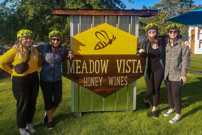 Kelowna E-Bike Bee Tour, Tastings, Organic Lunch & Audio Guide - What to bring and how to prepare