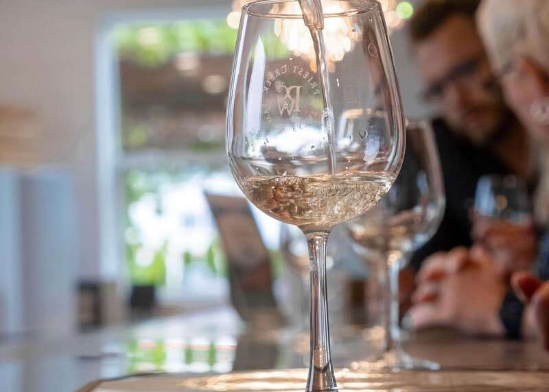 Kelowna: E-Bike Guided Wine Tour with Lunch & Tastings - The ride back to Lakeside Eco-Sports