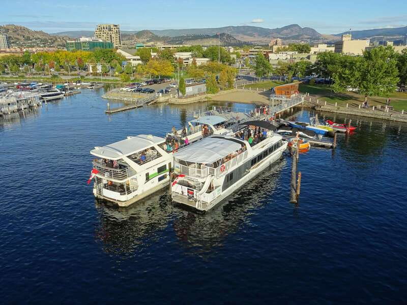 Kelowna: Okanagan Lake Afternoon Cruise - A bar, burgers, and a relaxed return