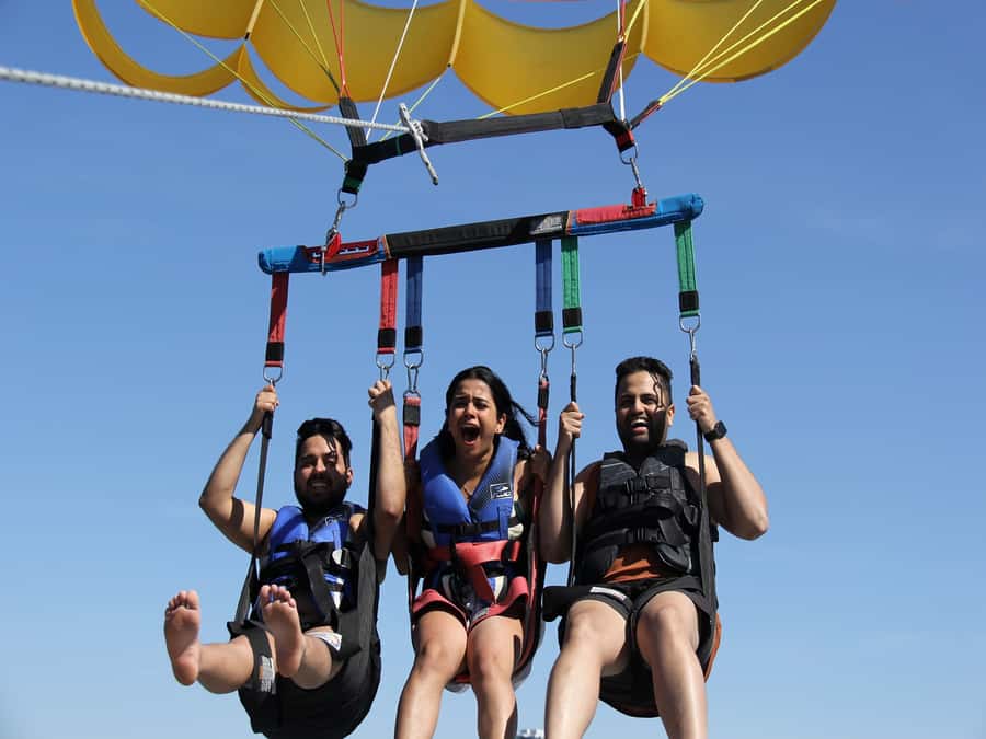 Kelowna: Okanagan Lake Parasailing - Key points to know before you fly