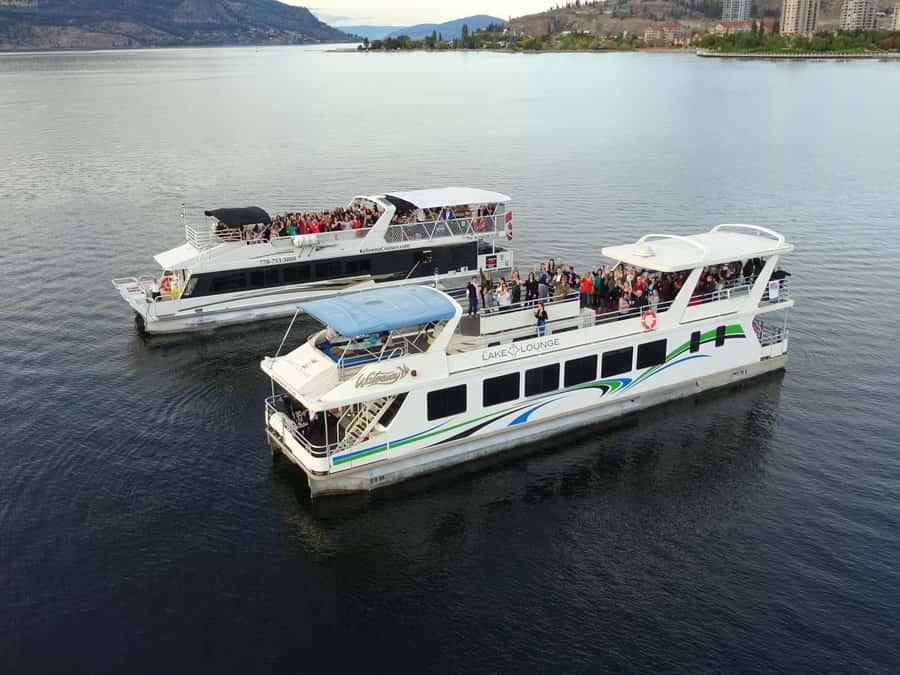 Kelowna: Okanagan Lake Sunset Cruise - City Park and the first stretch on Okanagan Lake
