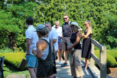Walking Food Tour with 7 Tastings and 4 Drinks