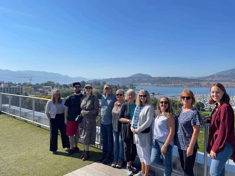 Kelowna: Walking Food Tour with 7 Tastings and 4 Drinks - What $89 gets you