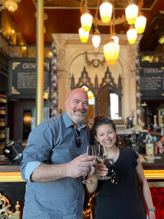 Kelowna: West Kelowna Half Day Guided Wine Tour - The Hatch brings a different personality