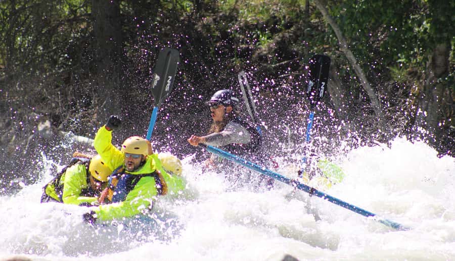 Kicking Horse River: Half-Day Intro to Whitewater Rafting - Warm drinks and heated changing rooms