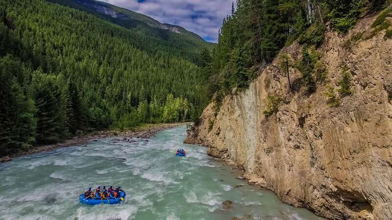 Kicking Horse River: Whitewater Rafting Experience - A Calm Start on the Upper Kicking Horse