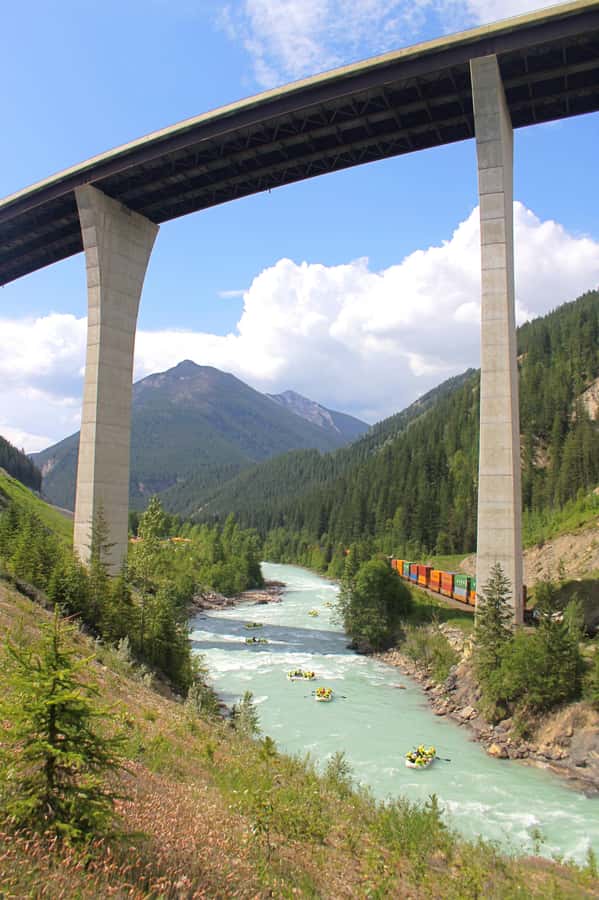 Kicking Horse River: Whitewater Rafting Half-Day Trip - The 100-minute river session