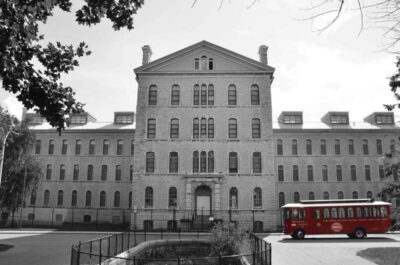 Kingston: Ghosts and Mysteries Trolley Tour
