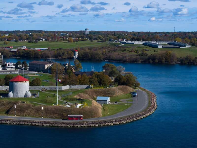 Kingston: Hop-On Hop-Off Trolley Tour - Should you book the Kingston trolley?