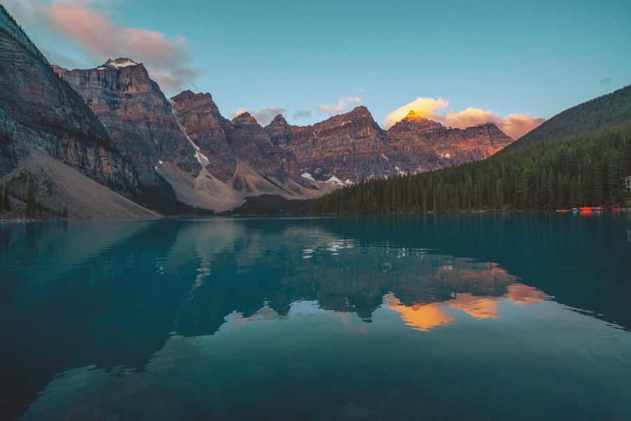 Lake Louise & Emerald/Moraine Lake Half Day Tour from Banff - Why this half-day tour makes sense
