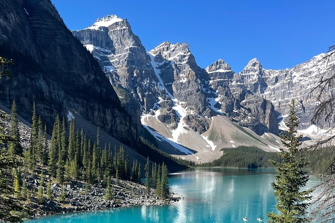 Lake Louise & Lake Moraine Tour - The Drive Back and Morant’s Curve