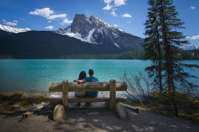 Lake Louise, Moraine/Bow, Emerald & Peyto - 4 Lakes in Banff - Lunch in Lake Louise Village