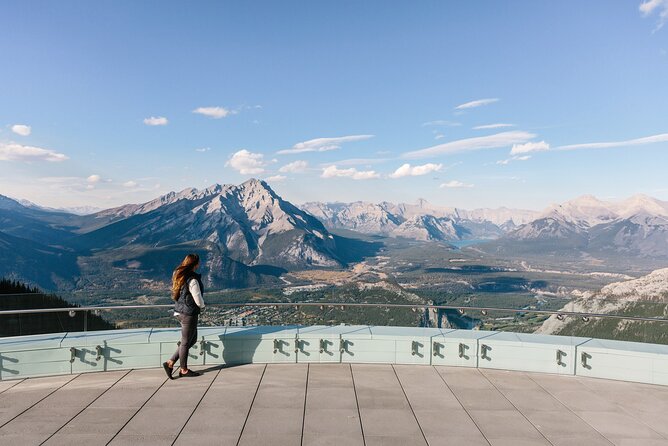Lake Louise Moraine Lake Banff Gondola Cave Basin Bow Falls - Lake Louise gives you the classic first look