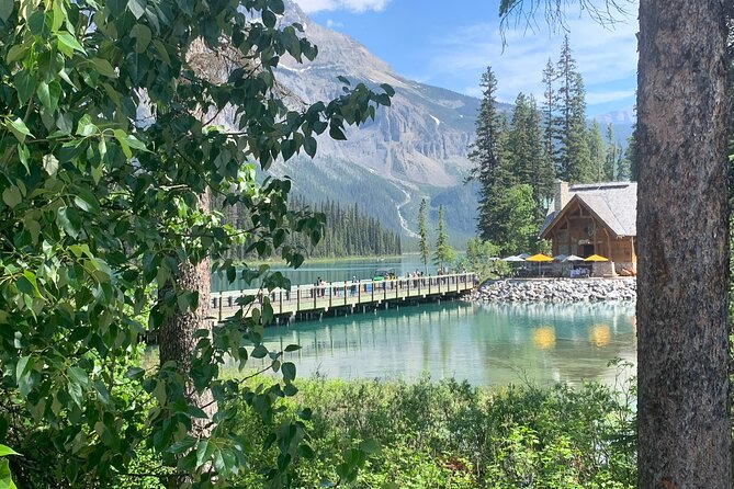 Lake Louise Moraine Lake Emerald Lake Yoho Banff National Park - The guides shape the quality of the day