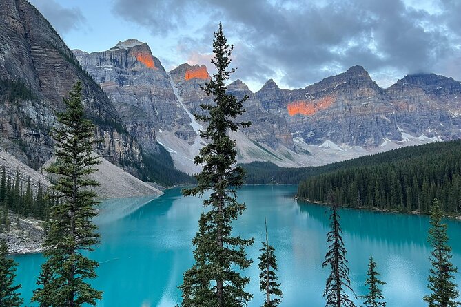 Lake Louise Moraine Lake Johnston Canyon 1.5h Half Day Tour - The shuttle, group size, and pace