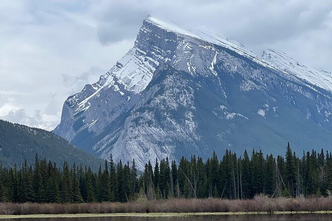 Lake Louise, Moraine Lake, Peyto Lake, Crowfoot, Johnston Canyon - Moraine Lake in the summer schedule