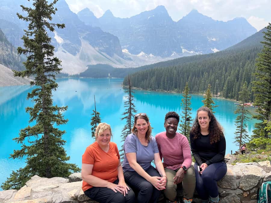 Lake Louise: Moraine & Louise Lake Half-Day Highlights Tour - Who should book this outing?