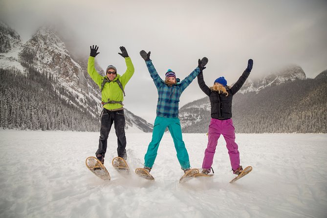 Lake Louise Winterland from Banff - Snowshoeing with an included pair of snowshoes