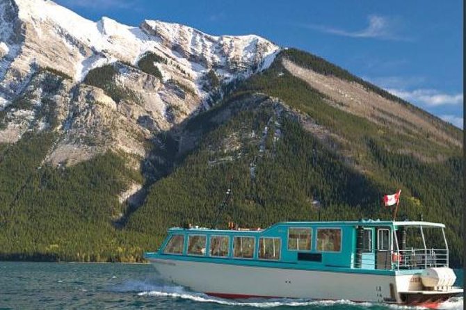 Lake Minnewanka Cruise - What the Lake Minnewanka Cruise actually offers