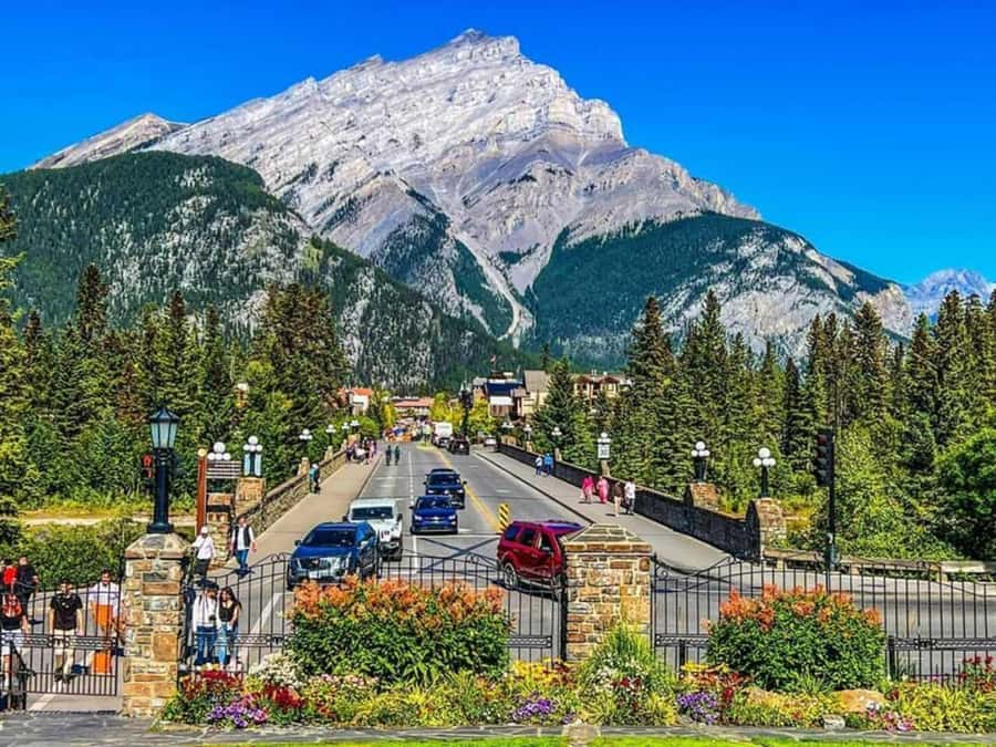 Lake Minnewanka, Lake, Louise, Johnson Lake & Banff Gondola - Banff Gondola: a strong finish at Sulphur Mountain
