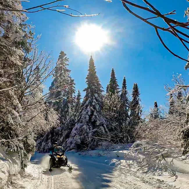 Laurentians: Snowmobile Guided Tour - Riding from 95 Chem. des Iles